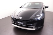 First vehicle image