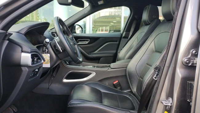 Vehicle image 6 Vehicle image 6