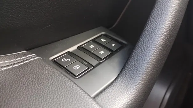 Jaguar F-Pace 2.0 T 250 R-Sport AWD