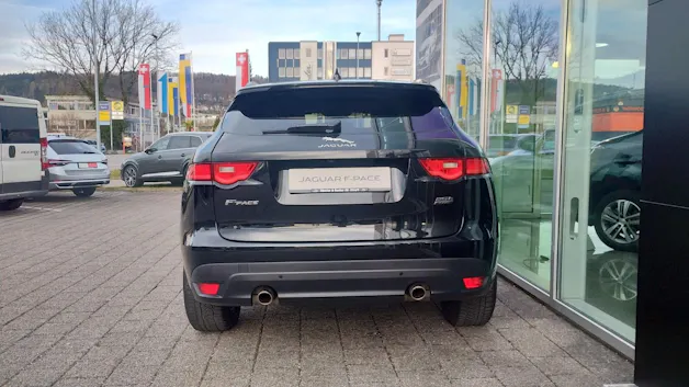 Jaguar F-Pace 2.0 T 250 R-Sport AWD