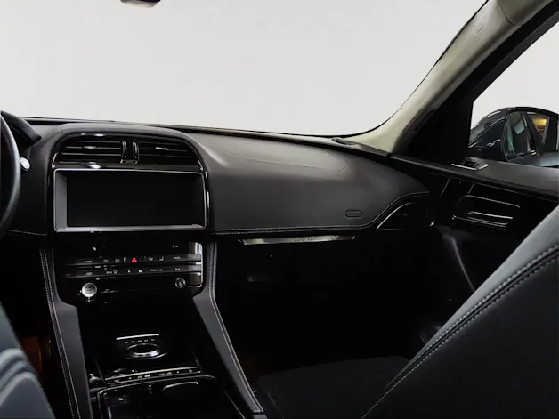 Jaguar F-Pace 2.0 T 250 R-Sport AWD