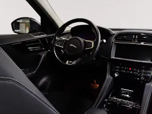 Jaguar F-Pace 2.0 T 250 R-Sport AWD