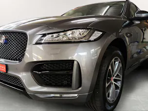 Jaguar F-Pace 2.0 T 250 R-Sport AWD