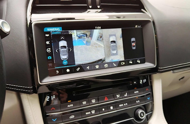 Vehicle image 18 Vehicle image 18