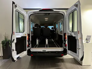 Ford E-Transit Van 390 L3H2 68kWh Trend Bus 9 Plätze
