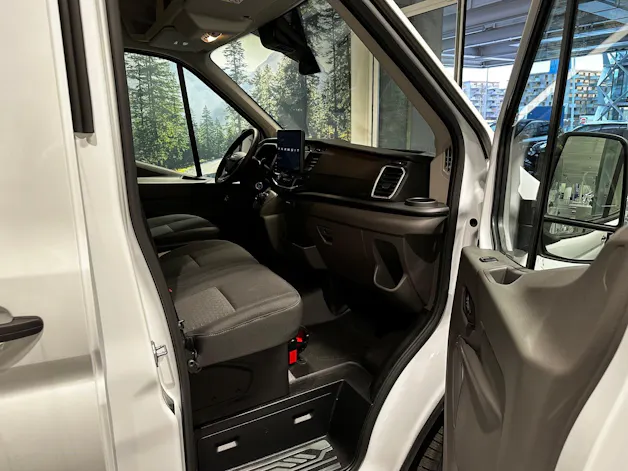 Ford E-Transit Van 390 L3H2 68kWh Trend Bus 9 Plätze