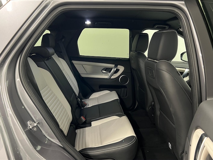 Vehicle image LAND ROVER DISCOVERY SPORT