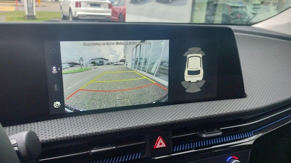 Vehicle image 10 Vehicle image 10