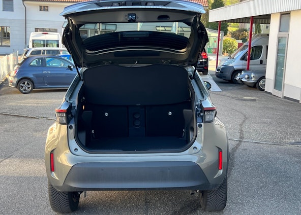 Vehicle image 8 Vehicle image 8