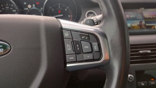 Vehicle image 13 Vehicle image 13