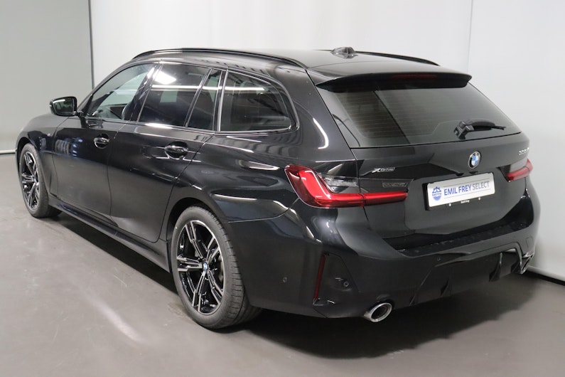 Vehicle image BMW 3 SERIES