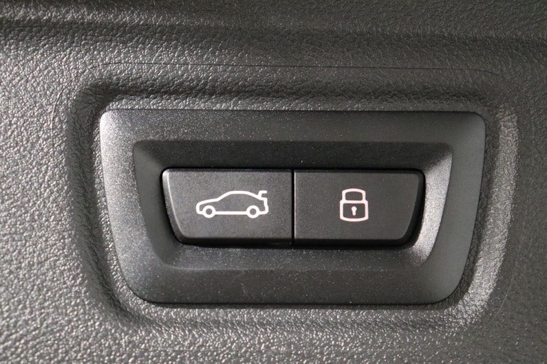 Vehicle image BMW 3 SERIES