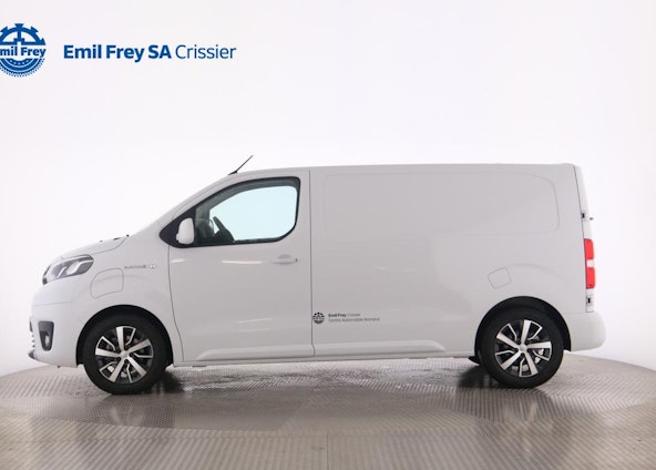 Vehicle image 2 Vehicle image 2