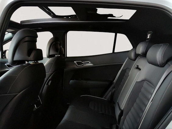 Vehicle image 10 Vehicle image 10