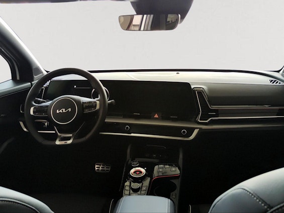 Vehicle image 4 Vehicle image 4