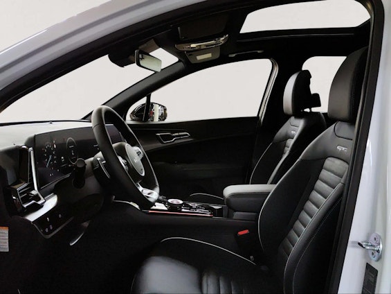 Vehicle image 8 Vehicle image 8