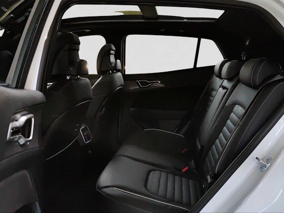 Vehicle image 11 Vehicle image 11