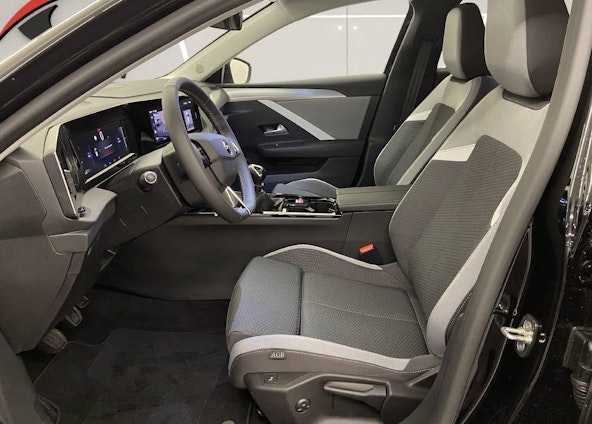 Vehicle image 3 Vehicle image 3