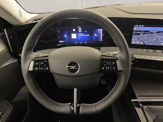 Vehicle image 5 Vehicle image 5