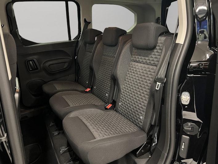 Vehicle image PEUGEOT RIFTER