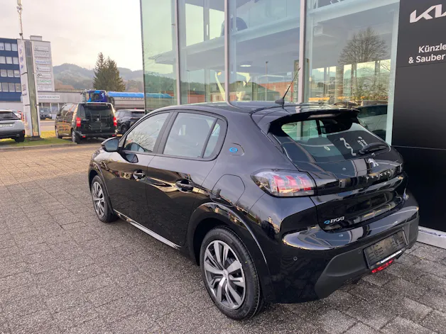 Peugeot 208 e-Active Pack