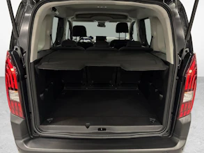 https://vehicle.imgix.net/3768949/8ed9aef4-d4de-4d33-a4e0-57c7d9a07a04.jpg