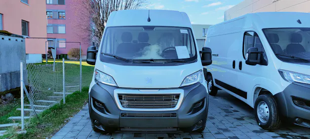 Peugeot Boxer Kaw. 335 L2H2 2.2 BlueHDi 140 S/S