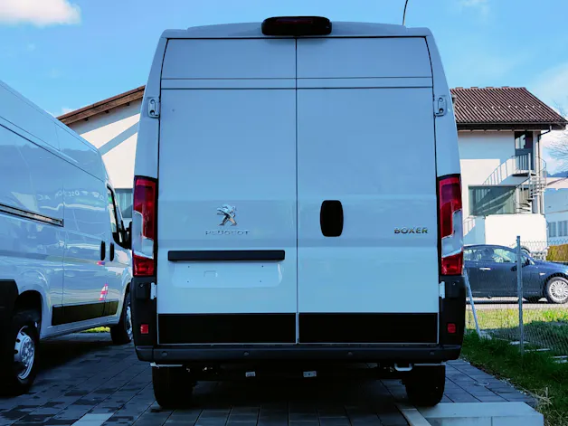 Peugeot Boxer Kaw. 335 L2H2 2.2 BlueHDi 140 S/S