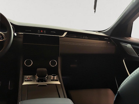 Vehicle image 5 Vehicle image 5