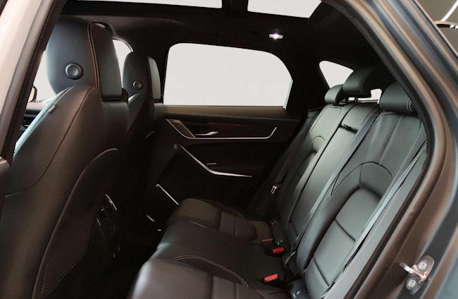 Vehicle image 9 Vehicle image 9