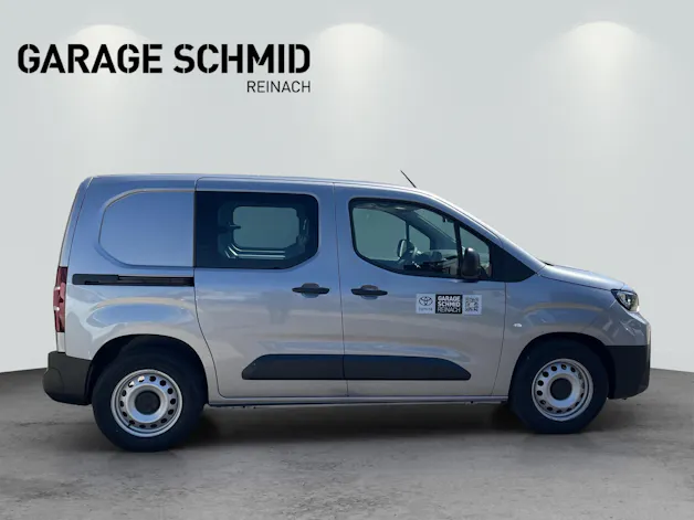 Toyota PROACE CITY Van L1 52KWh Active