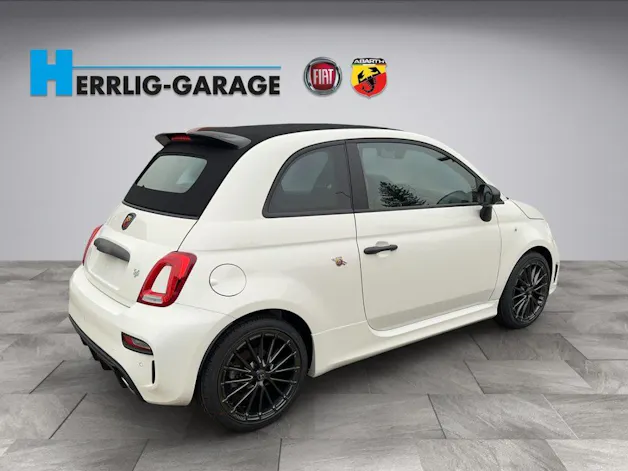 Fiat 595 Abarth 1.4 T-Jet 165 Premium Grand Prix Edition