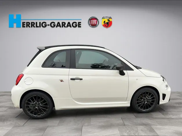 Fiat 595 Abarth 1.4 T-Jet 165 Premium Grand Prix Edition