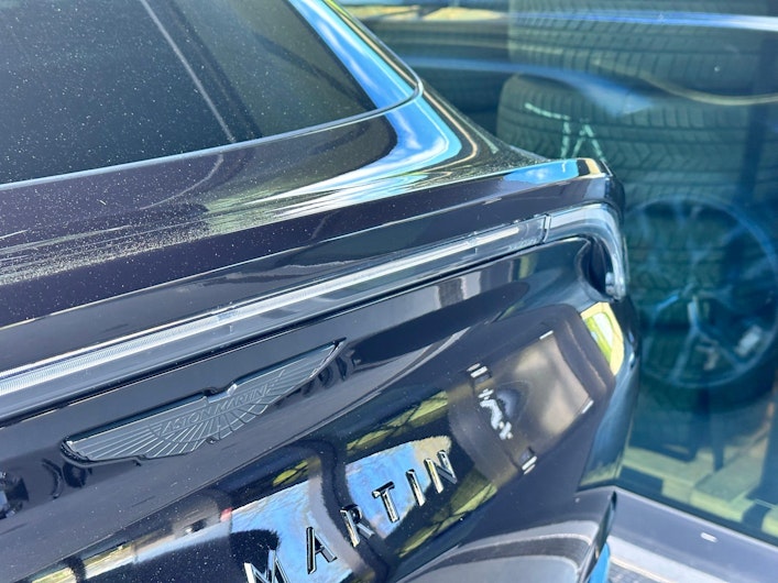 Vehicle image ASTON MARTIN DBX