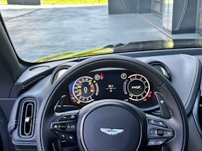 Vehicle image ASTON MARTIN DBX 707 4.0 V8 Bi-Turbo