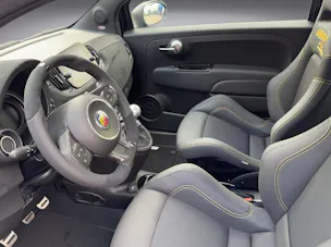 Fiat 695 Abarth 1.4 T-Jet 180 75 Anniversario