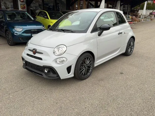 Fiat 695 Abarth 1.4 T-Jet 180 Competizione