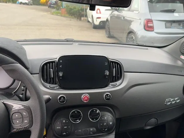 Fiat 695 Abarth 1.4 T-Jet 180 Competizione