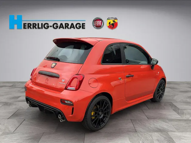 Fiat 695 Abarth 1.4 T-Jet 180 Competizione
