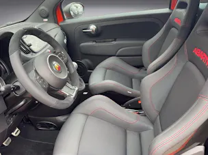 Fiat 695 Abarth 1.4 T-Jet 180 Competizione