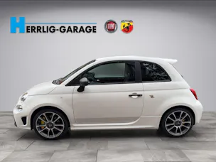 Fiat 695 Abarth 1.4 T-Jet 180 Turismo