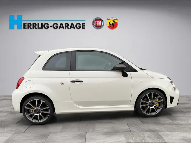 Fiat 695 Abarth 1.4 T-Jet 180 Turismo