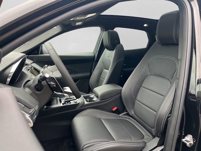 Vehicle image JAGUAR E-PACE