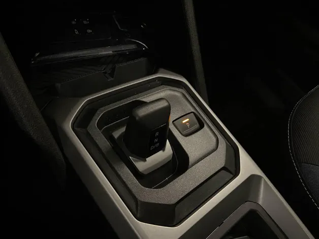 Dacia Duster Journey Hybrid 140