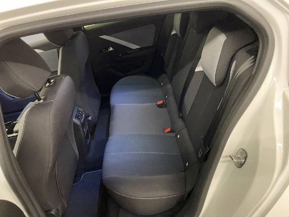 Vehicle image 10 Vehicle image 10