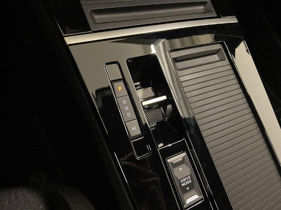 Vehicle image 8 Vehicle image 8