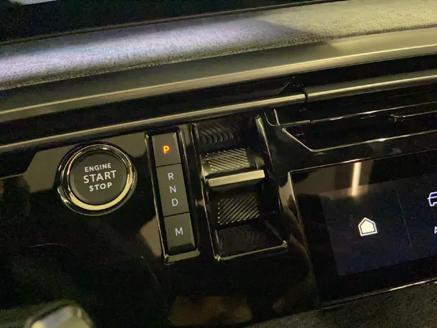 Peugeot 5008 1.2 Hybrid GT