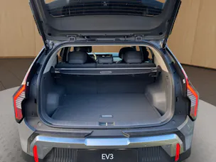 Kia EV3 81 kWh Earth+
