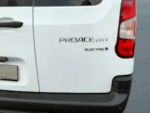 Toyota PROACE CITY Van L2 52KWh Advanced