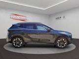 First vehicle image